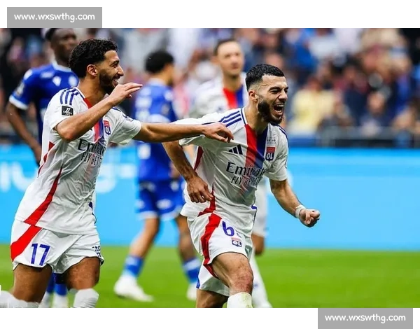 里昂VS豪门对决法甲焦点战激情碰撞引爆球迷热情全城关注今夜巅峰较量