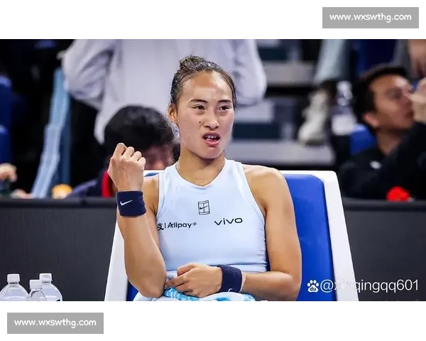 郑钦文关键破发扳平西尼亚科娃，决胜盘遗憾未能延续强势